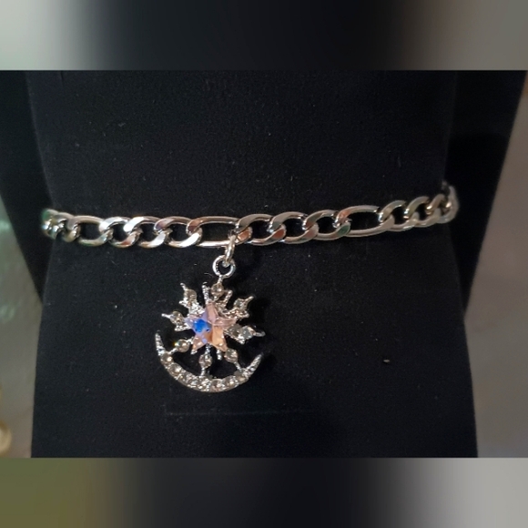 Lovely Rhinestone Charm Bracelet So Pretty and Shimmering - Picture 7 of 12